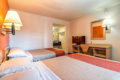 Motel 6 Los Angeles -Hacienda Heights image 43